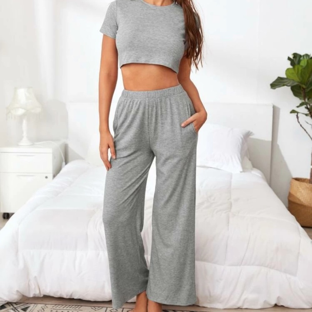 Rib knit crop tee with wide leg pants